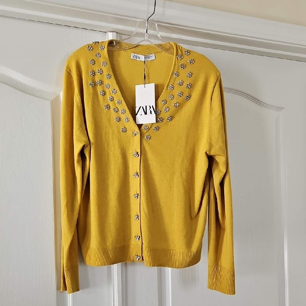 NEW Zara Lightweight Embellished V Neck Yellow Sweater Cardigan Size XL